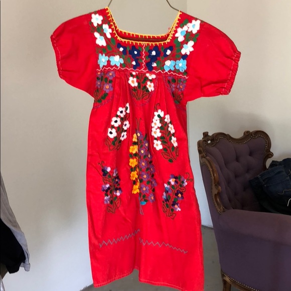 Girls red embroidered dress - Picture 1 of 3
